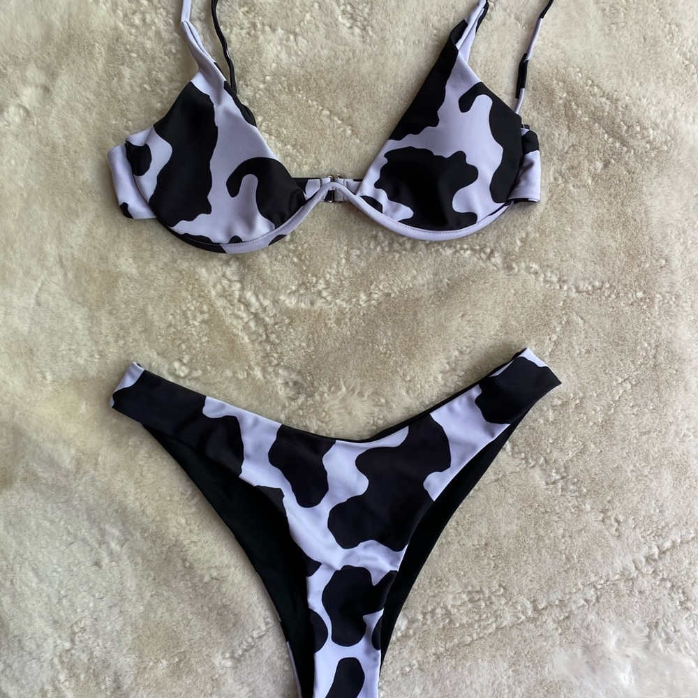 {NWOT} SHEIN Black and White Cow Print Bikini Set, size large